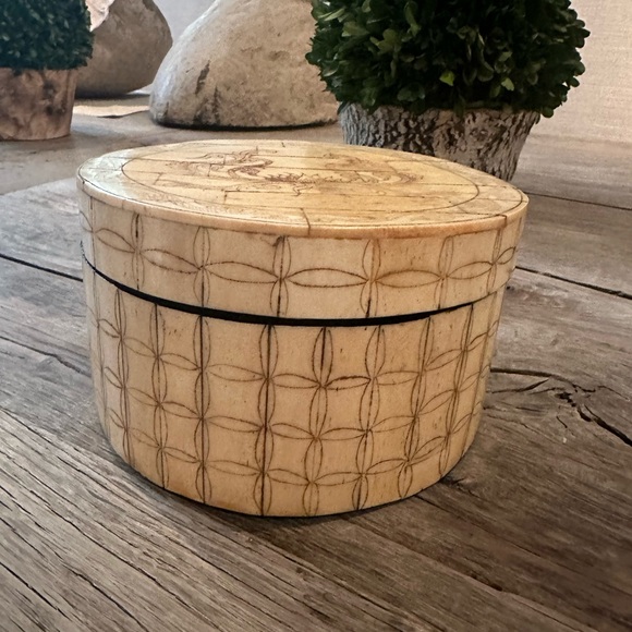 Set of 3 boxes - Picture 2 of 9